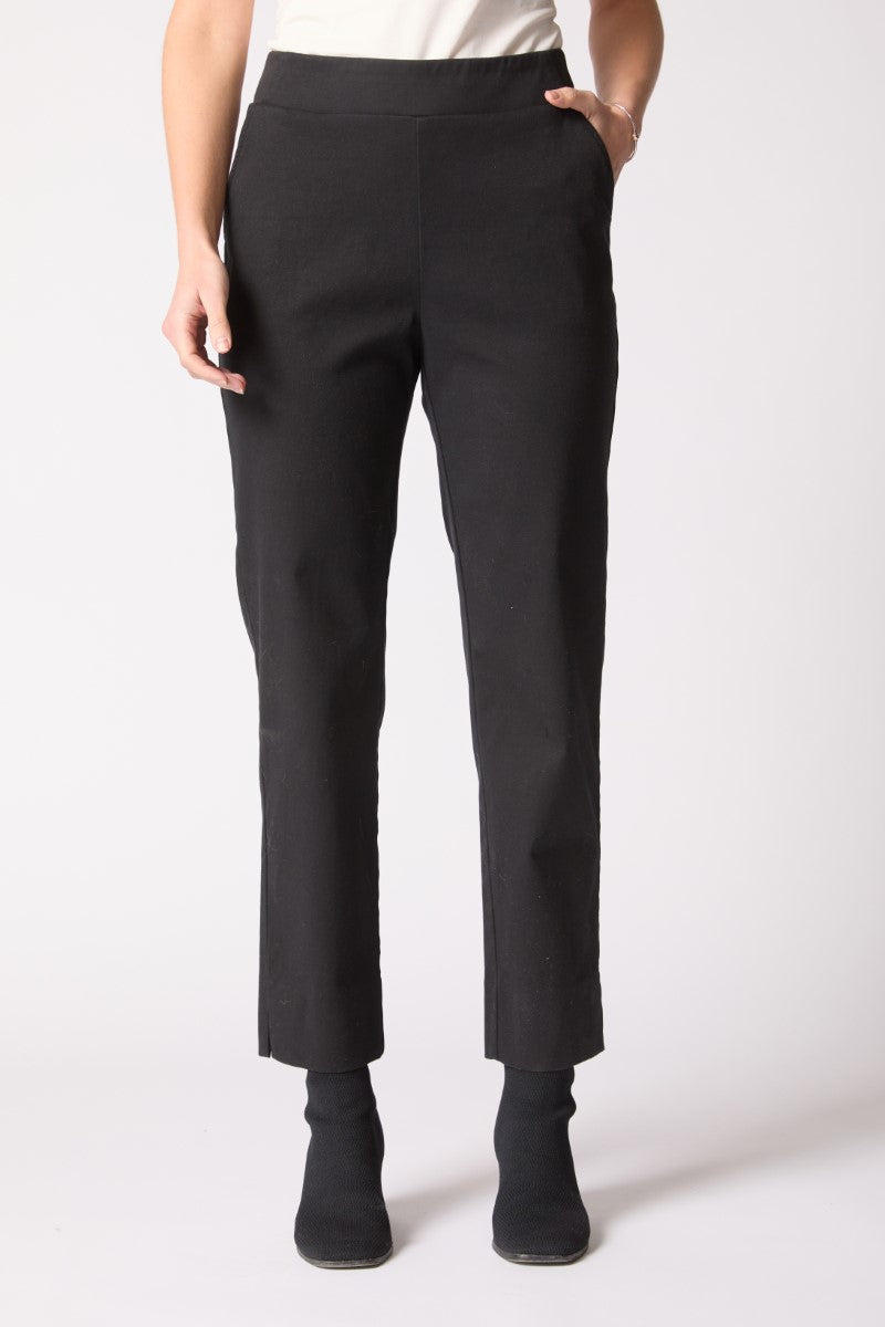 Habitat's Straight Ankle Pants in Black