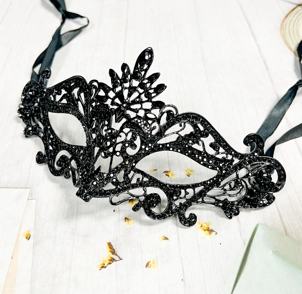 Men's Black Crystal Gothic Masquerade Mask