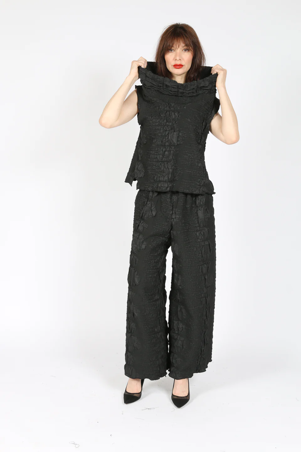 Heydari's Wide Leg Texture Pant in Black