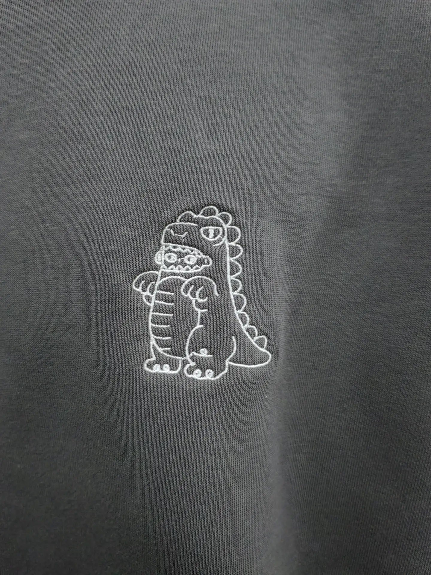 Karepango Kyouryuu Sweater