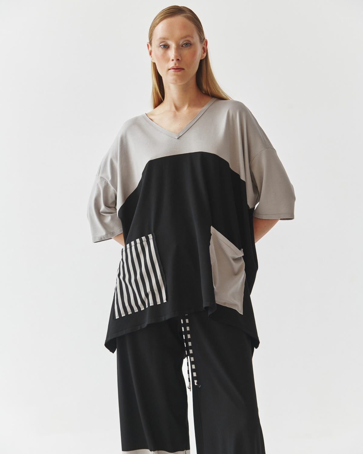 Kedziorek's Colorblock Pocket Top in Black and Grey