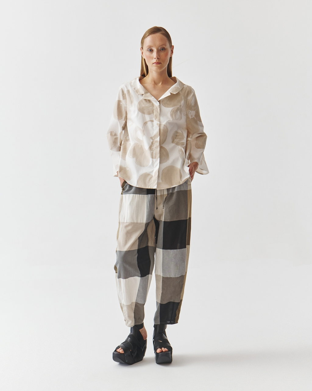 Kedziorek's Wide Check Pant in Beige Mix