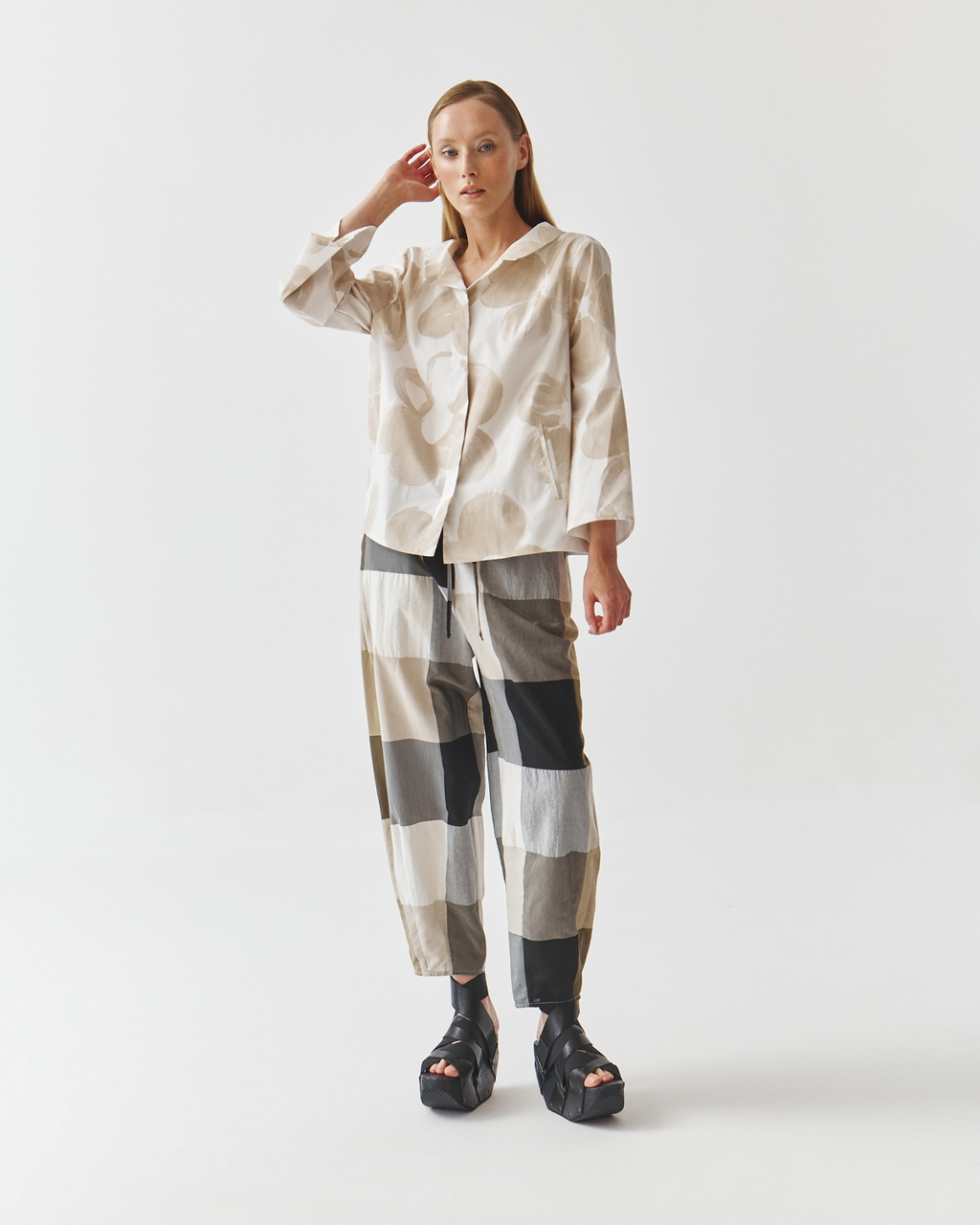 Kedziorek's Wide Check Pant in Beige Mix