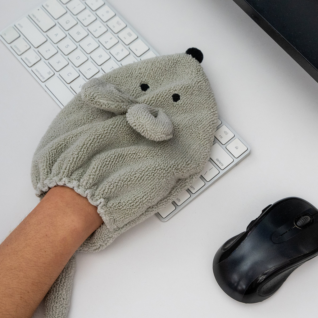Good Mousekeeping Dusting Mitt