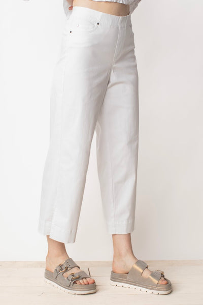 Liv By Habitat Margo Stretch Crop Pant. Linen blend, relaxed fit, high rise.