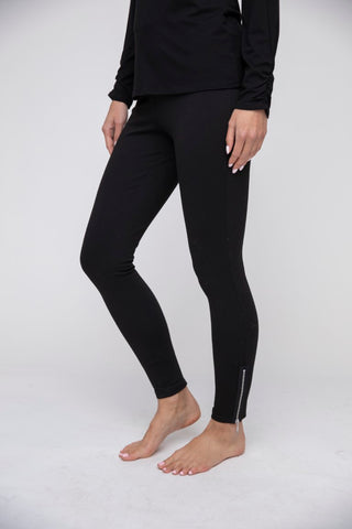 Liv by Habitat Side Zip Legging. Black slim fit with zipper details at side hem.