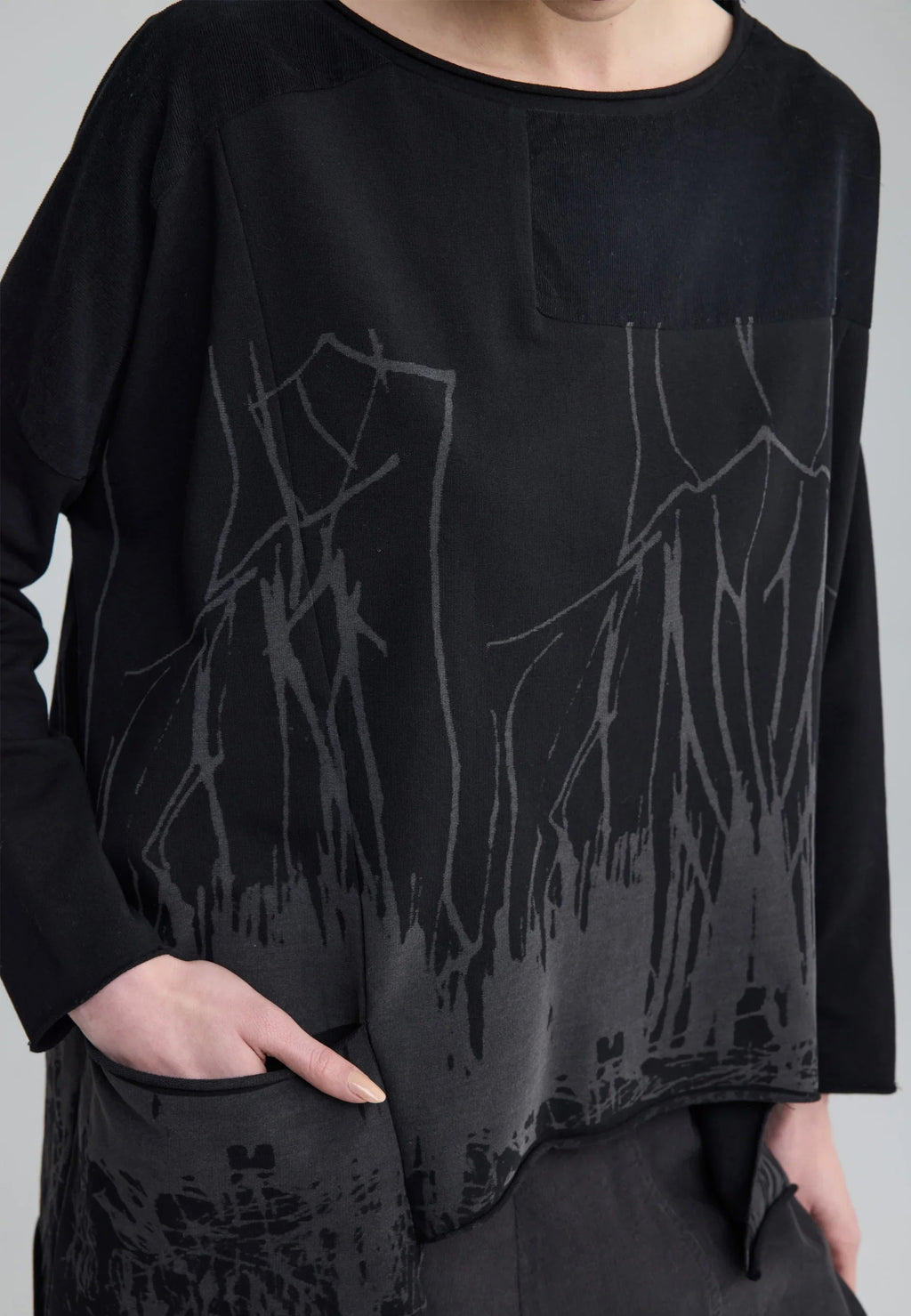 Luukaa's Cristal Textured Blouse in Black