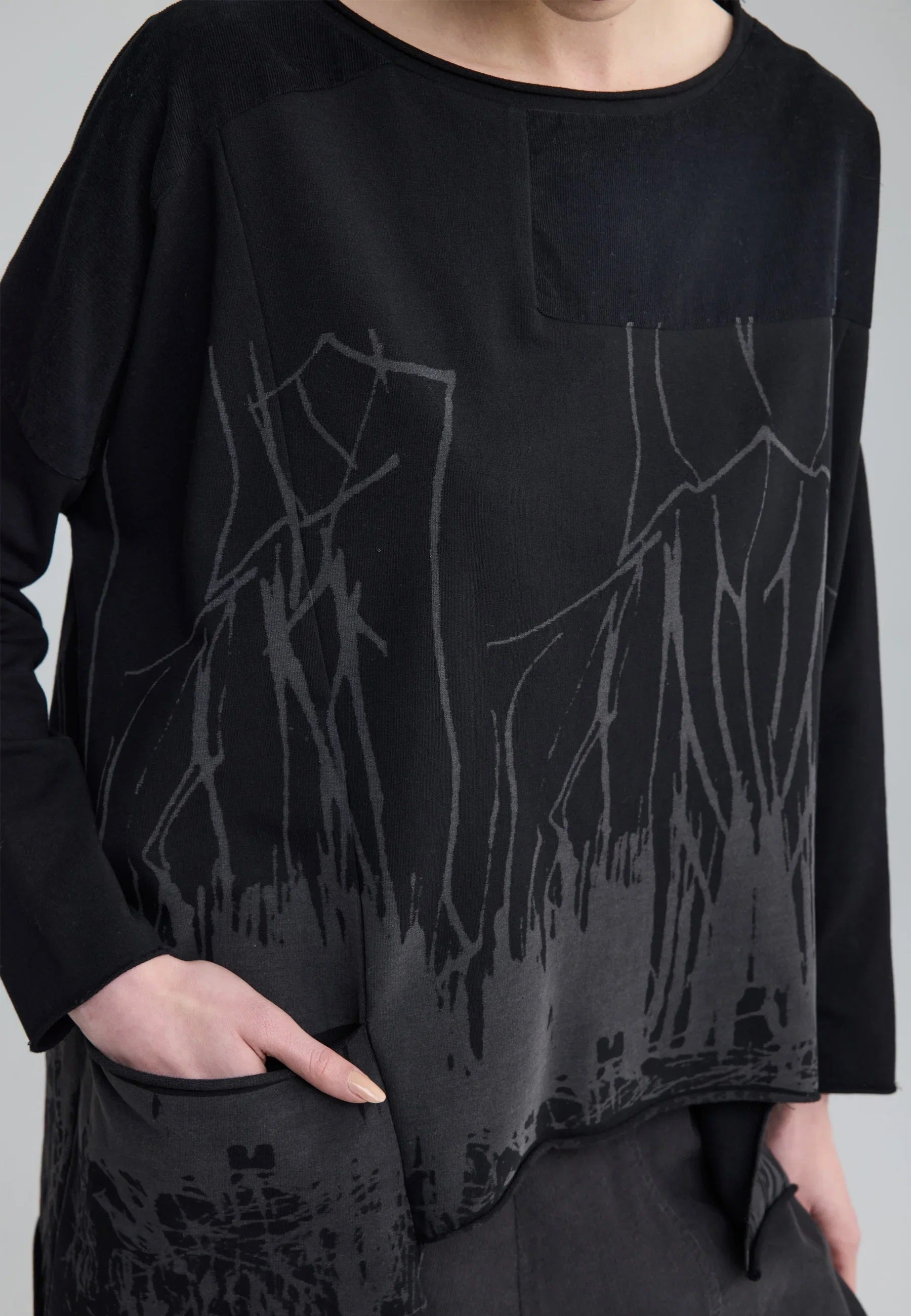 Luukaa's Cristal Textured Blouse in Black