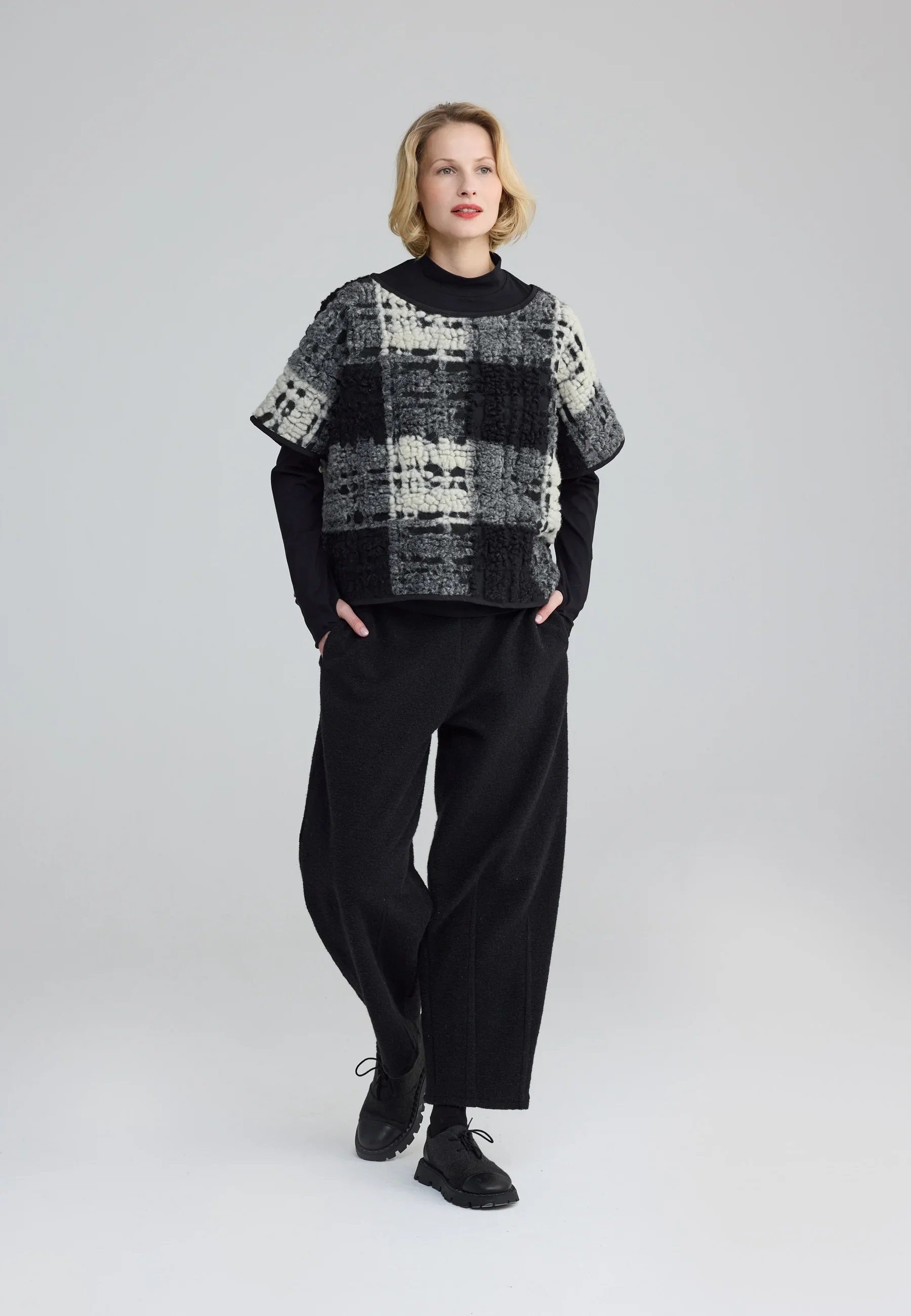 Luukaa Seraphine Structured Mesh Pullover in Foggy