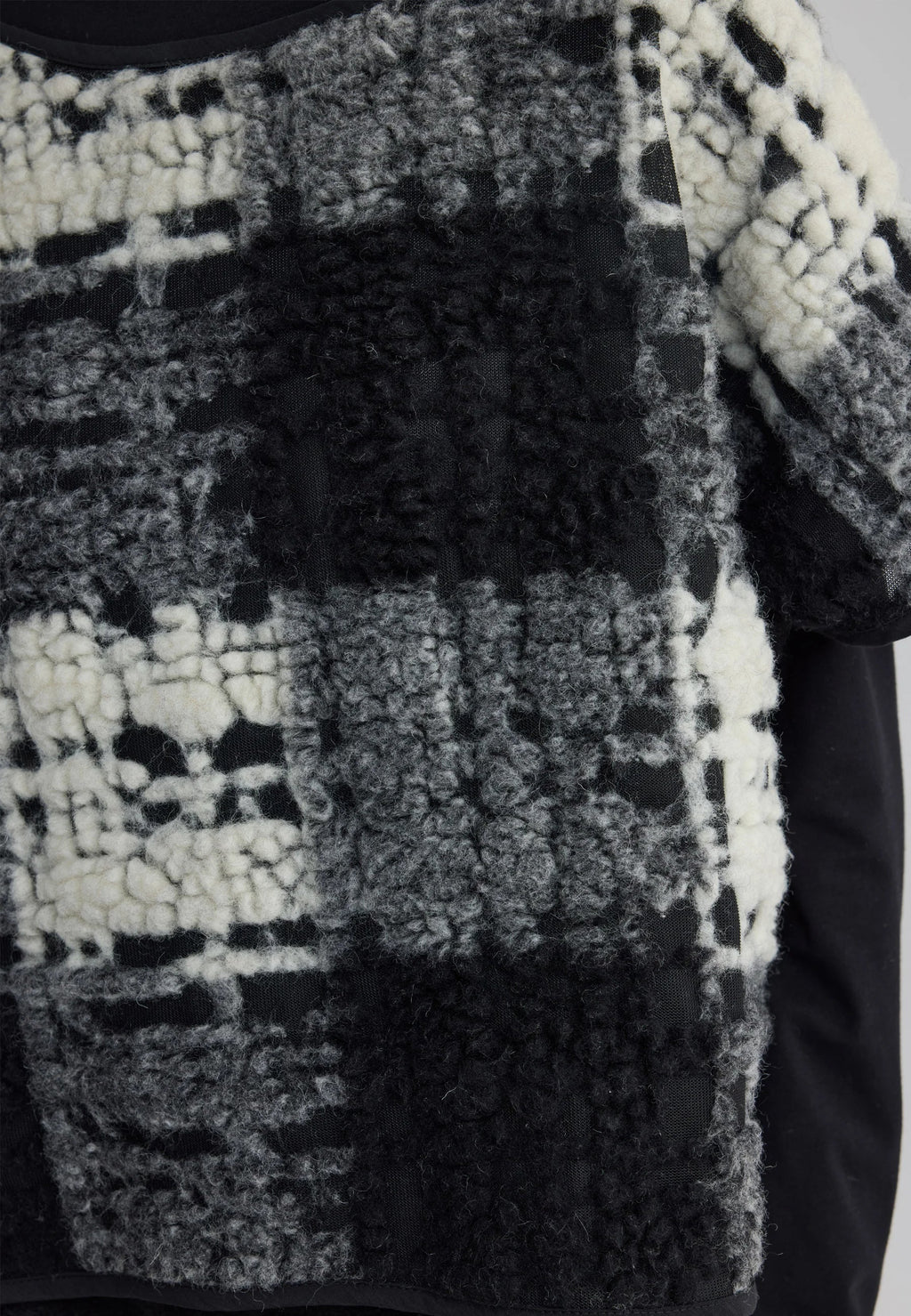 Luukaa Seraphine Structured Mesh Pullover in Foggy