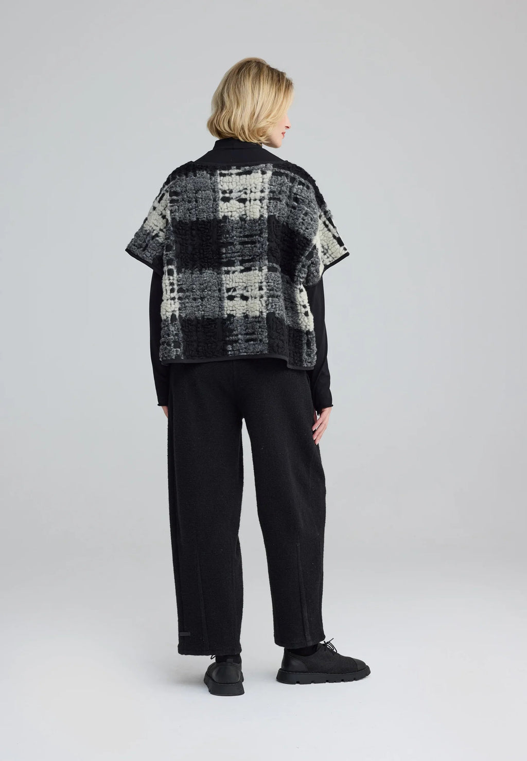 Luukaa Seraphine Structured Mesh Pullover in Foggy