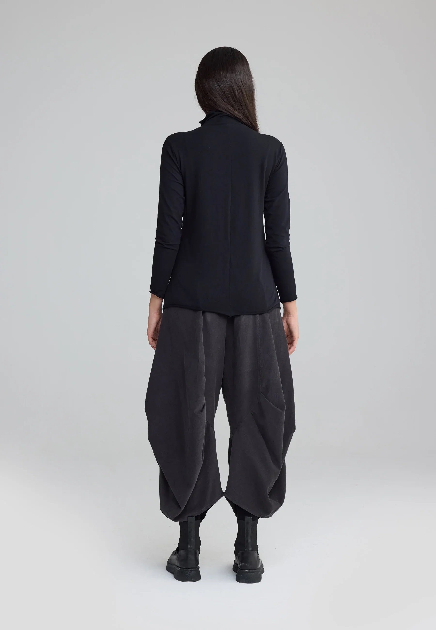 Luukaa's Noira Pleat Balloon Pants in Mink