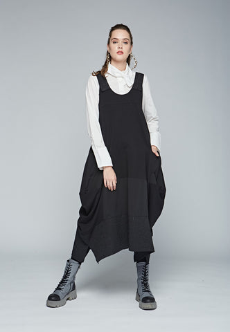  Luukaa's jumper-styled Echo Dress in black