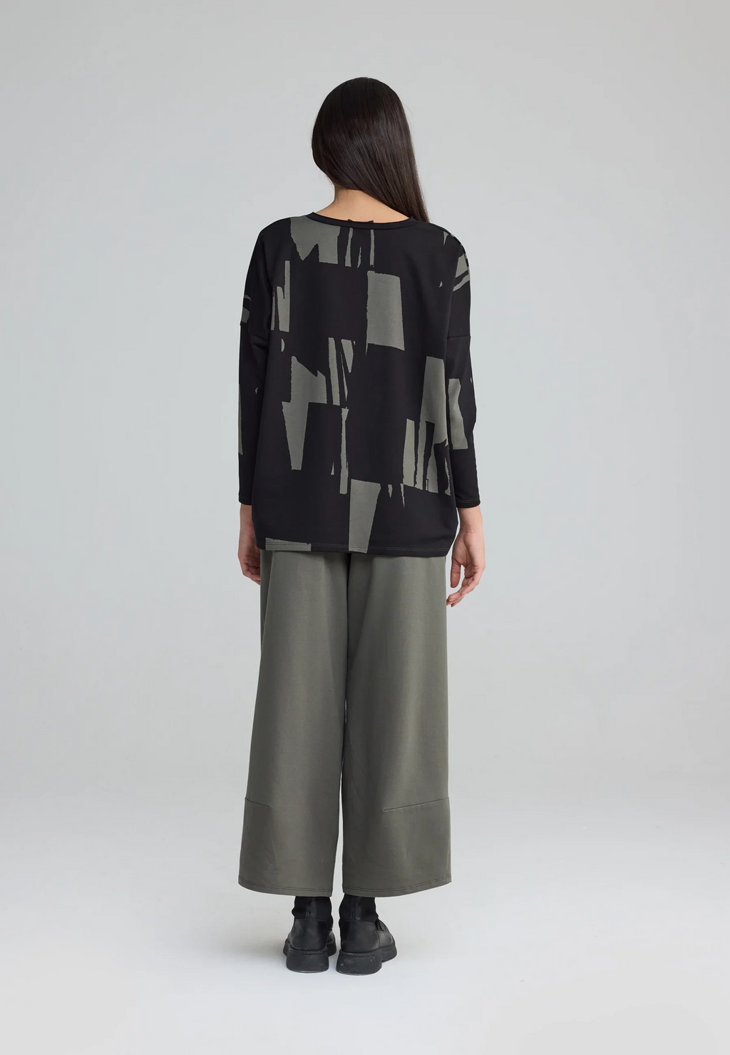 Luukaa's Cascade Marilla Printed Pocket Tunic in Black & Khaki