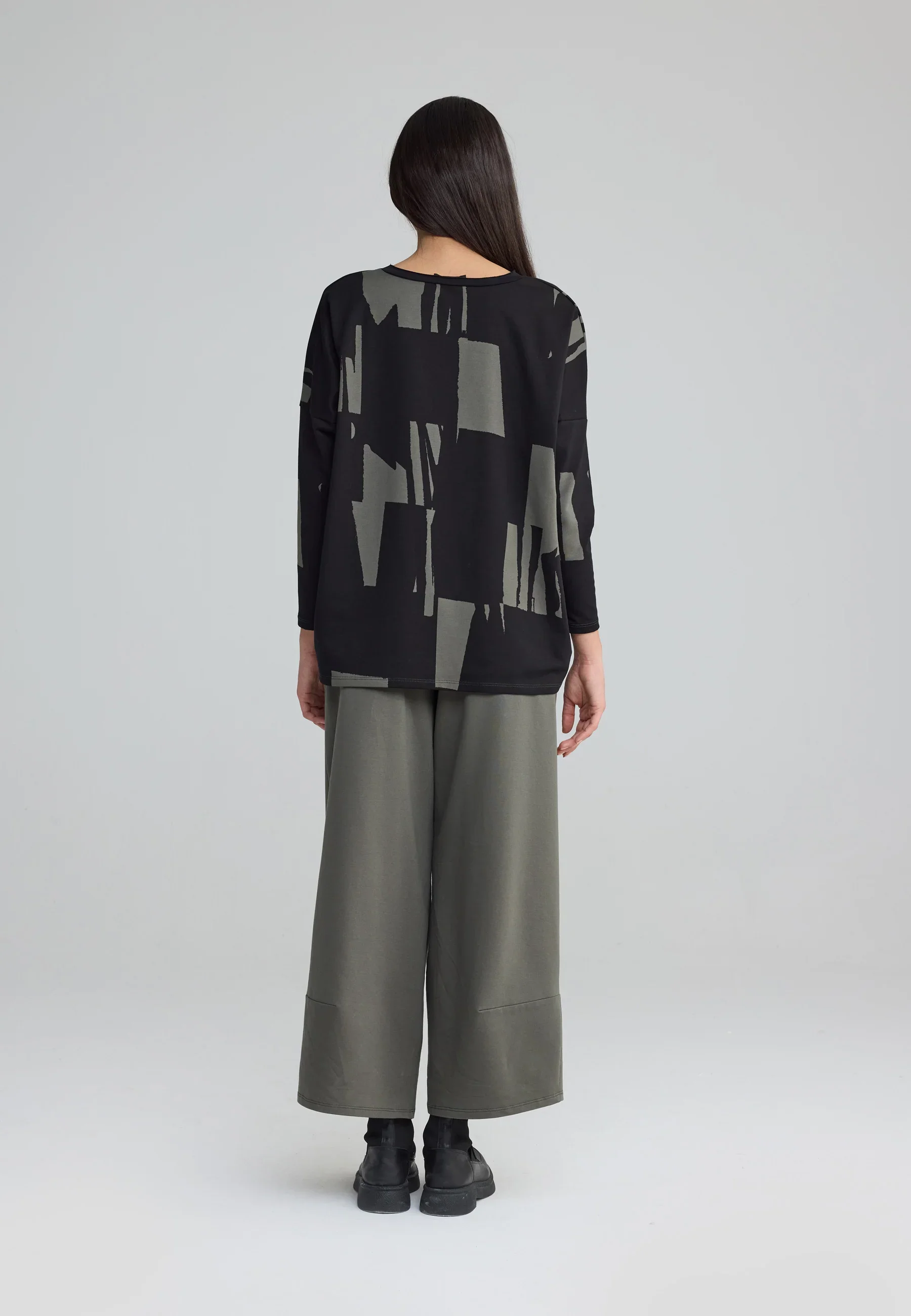 Luukaa's Cascade Marilla Printed Pocket Tunic in Black & Khaki