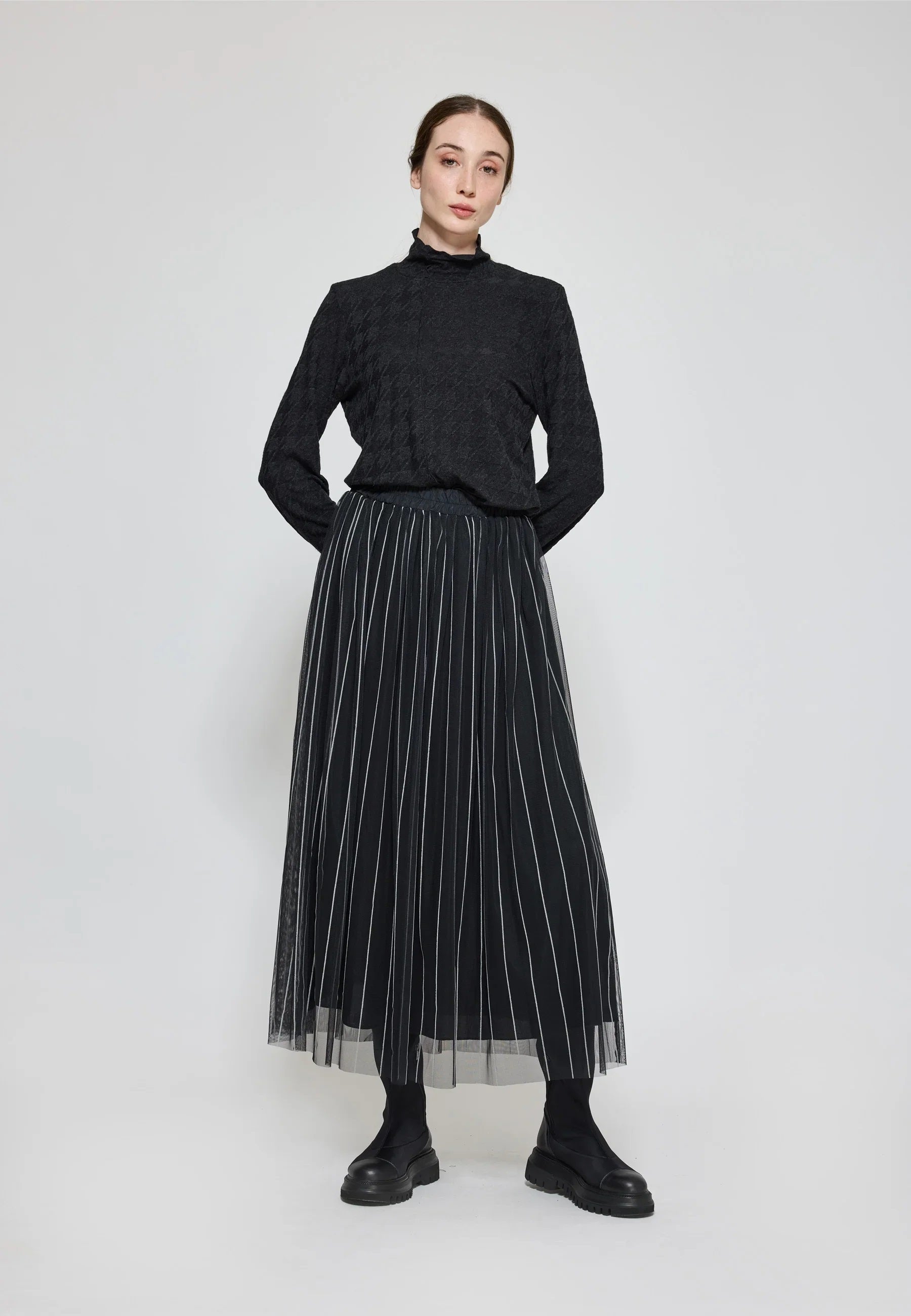 Luukaa's Siana Tulle Skirt in Black & Ecru