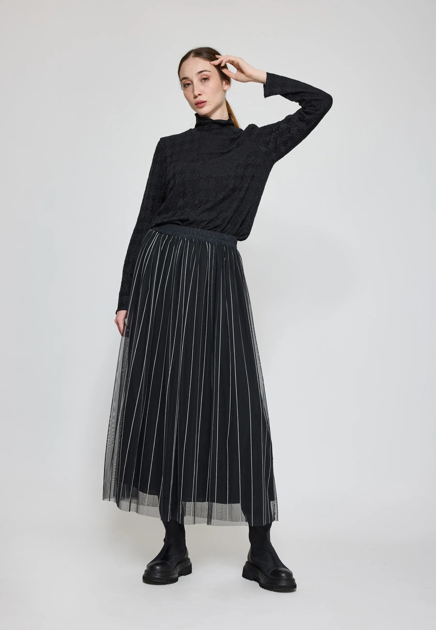 Luukaa's Siana Tulle Skirt in Black & Ecru