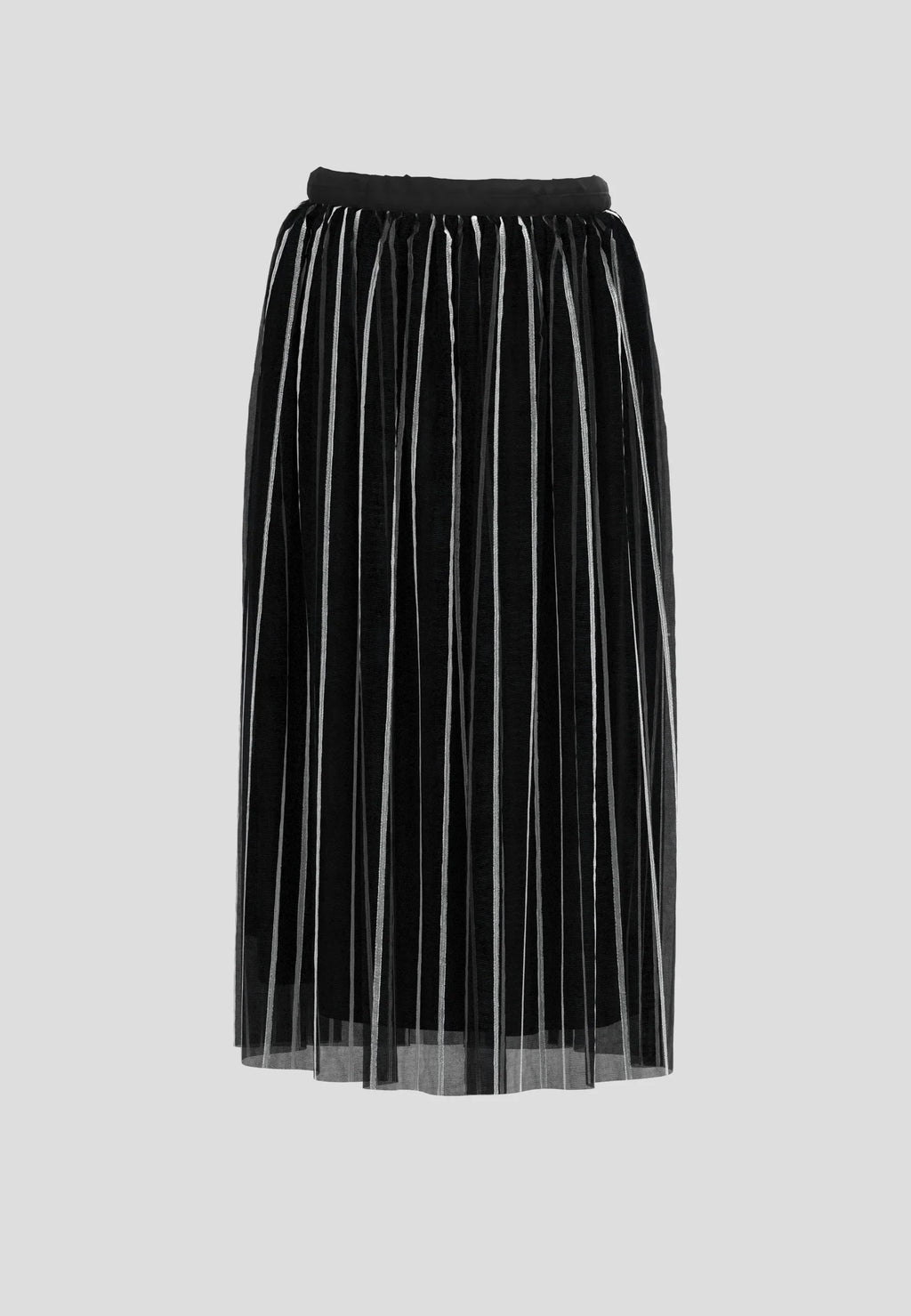 Luukaa's Siana Tulle Skirt in Black & Ecru