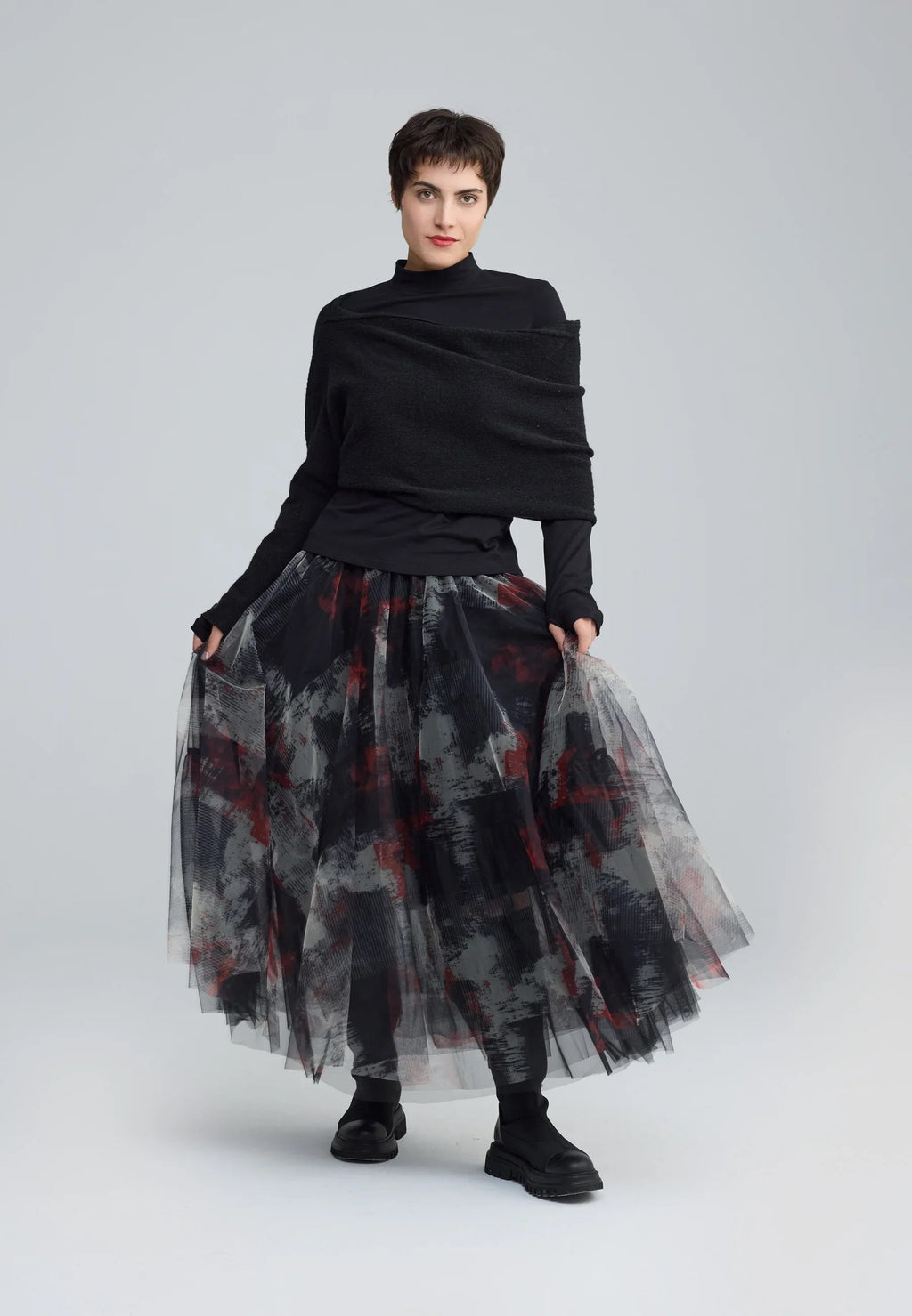 Luukaa Brynwyn Printed Tulle Skirt in Red Print