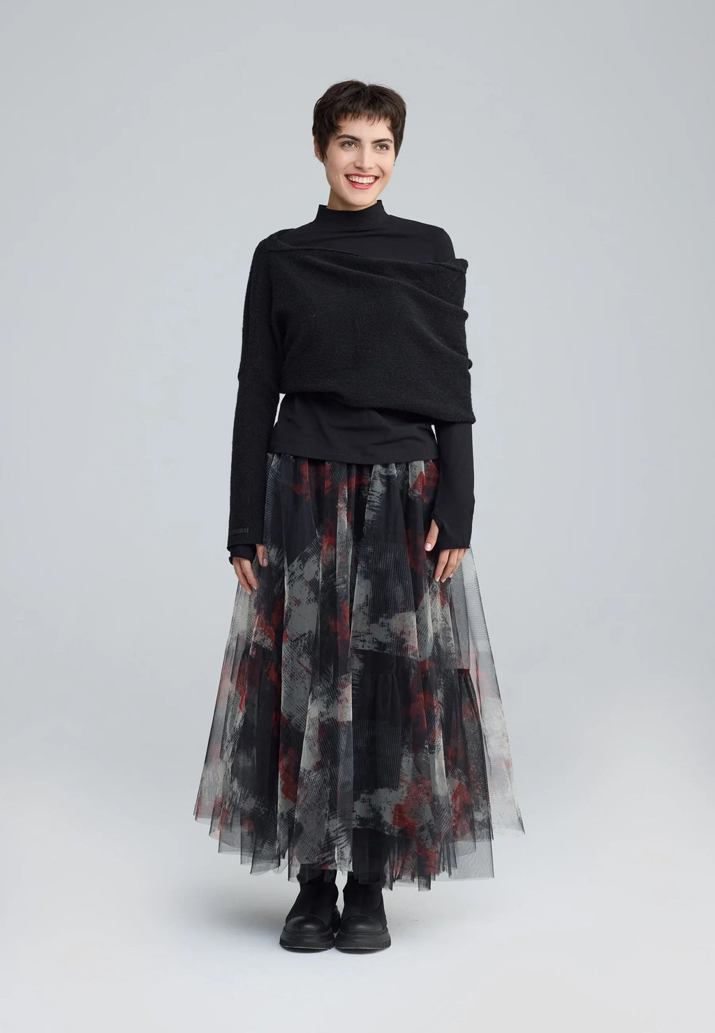 Luukaa Brynwyn Printed Tulle Skirt in Red Print