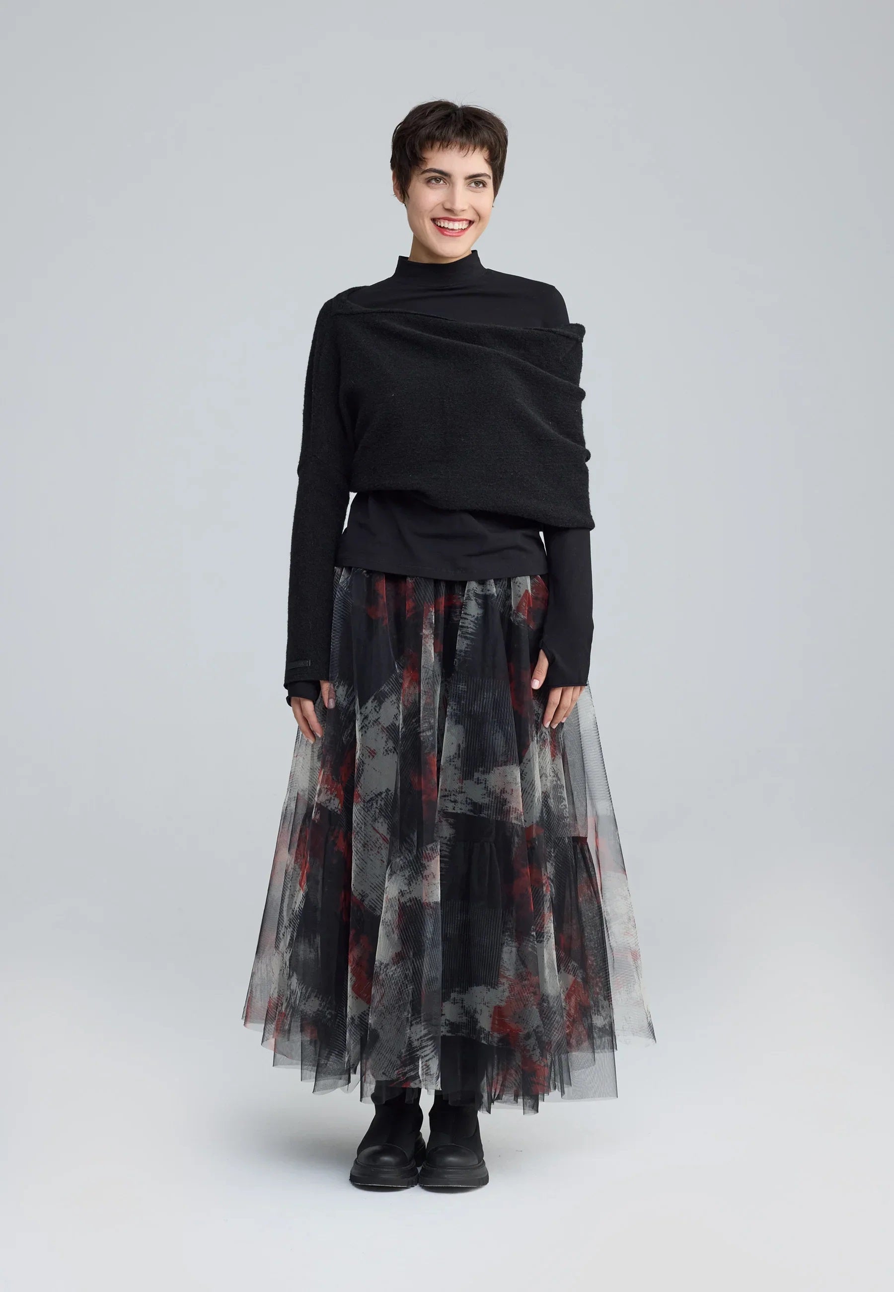 Luukaa Brynwyn Printed Tulle Skirt in Red Print