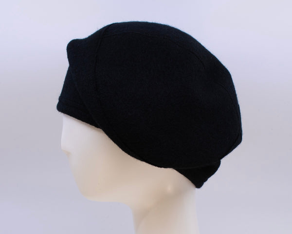 Boiled Wool Beret in Black / Size 1