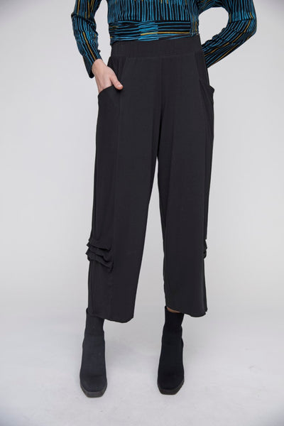 Liv by Habitat Side Pleat Pant in Black