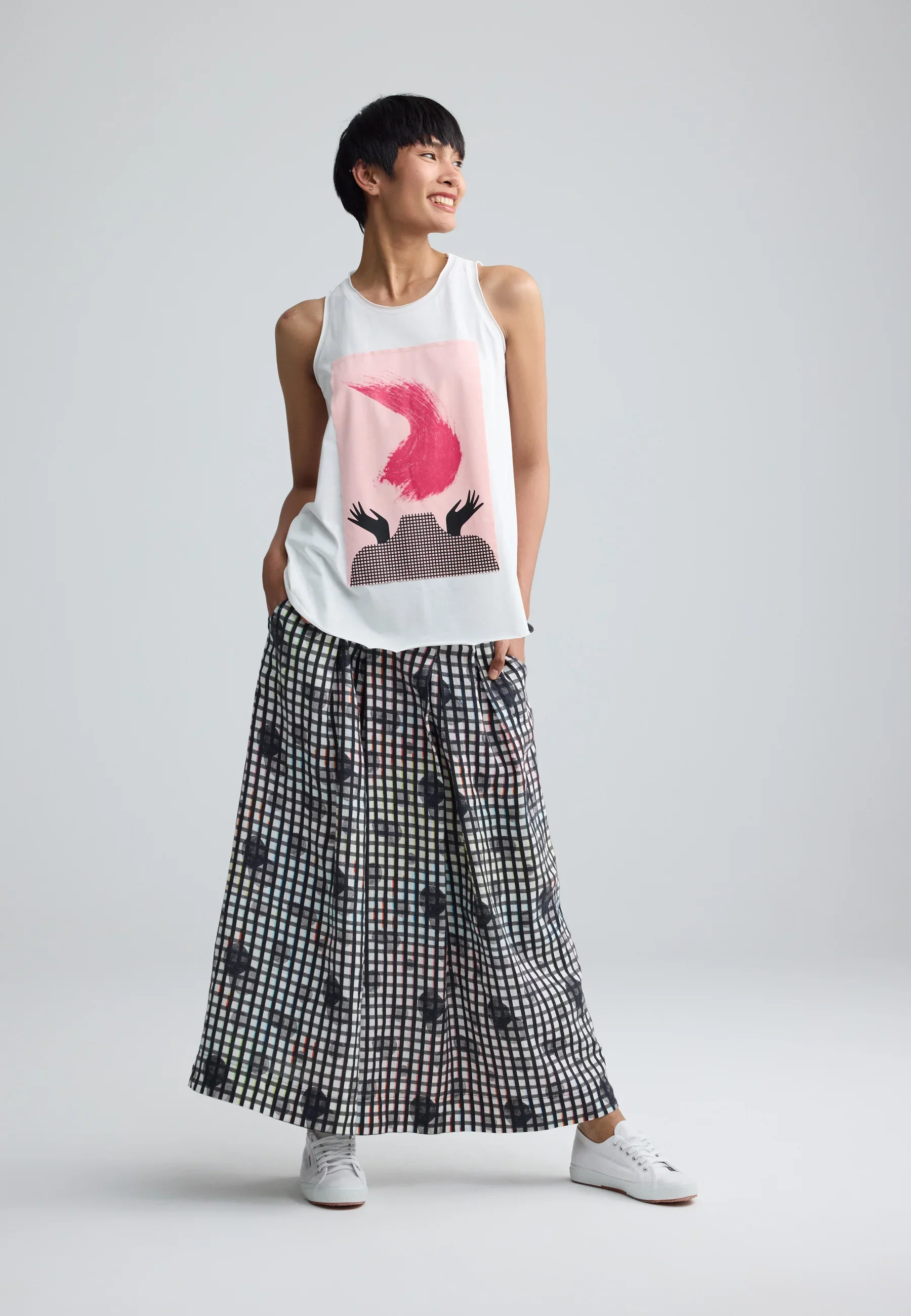 Luukaa's Evania Neon Printed Linen Skirt in Neon Black