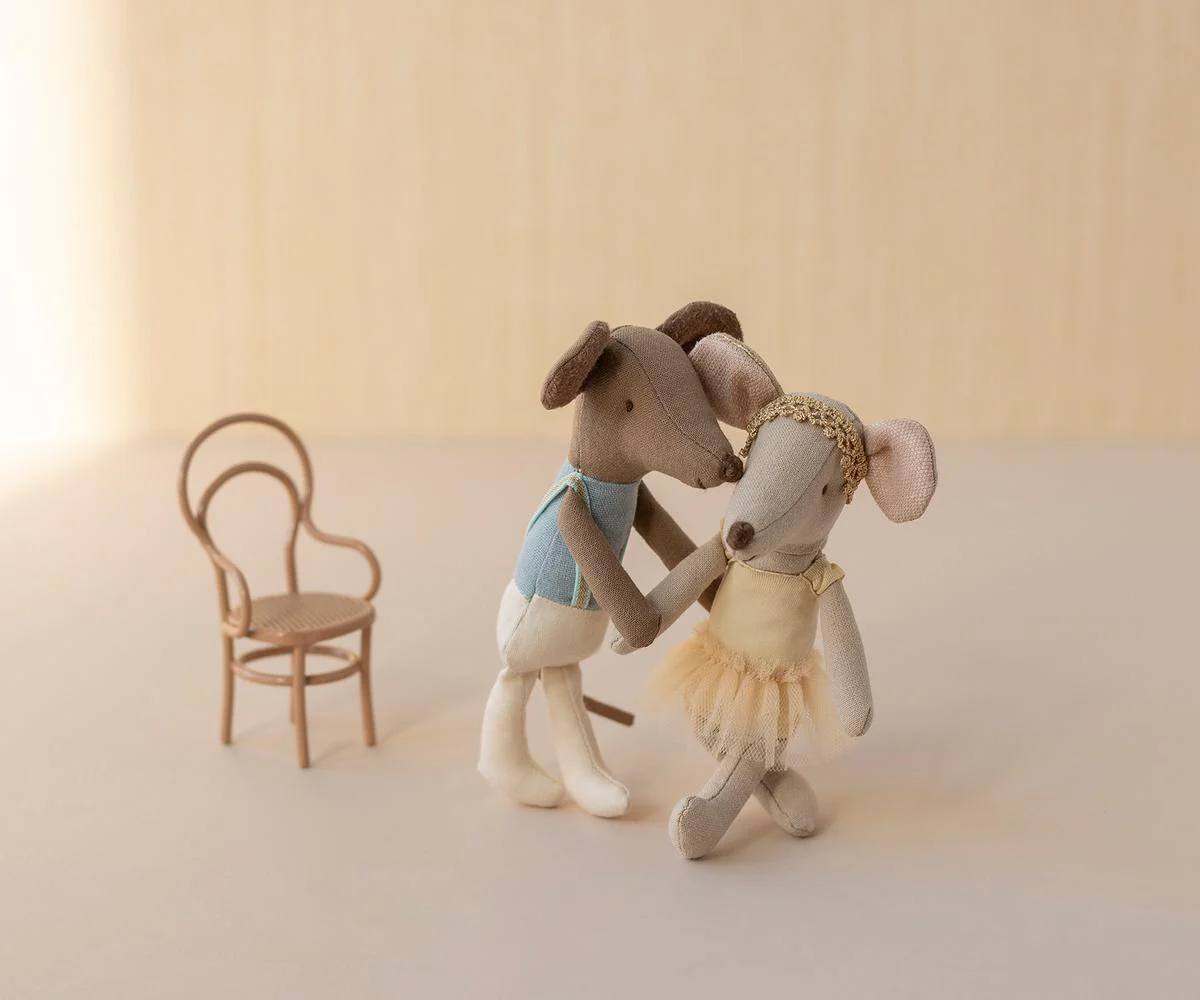 Big Sister Mouse Ballet Dancer