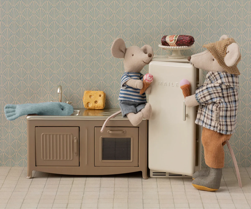 Grandad Mouse