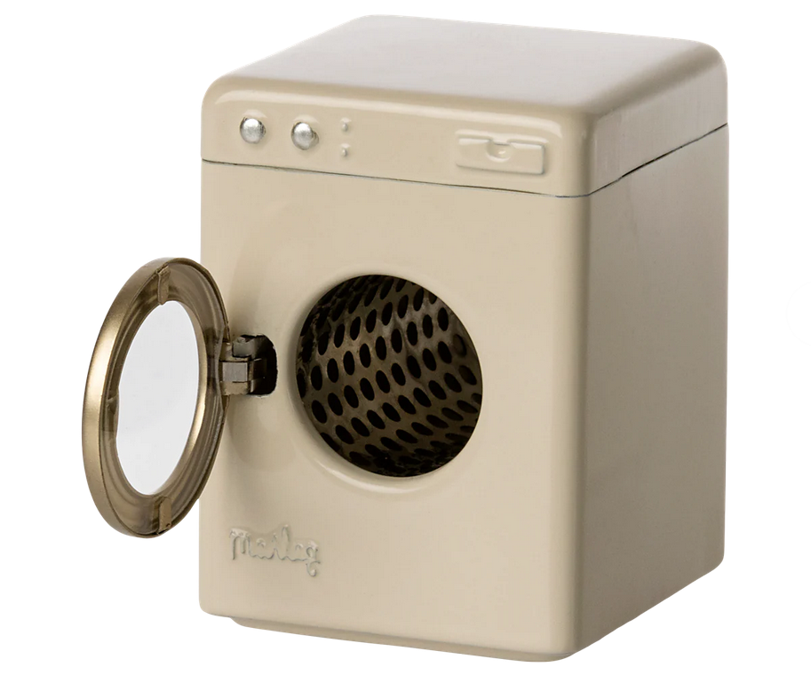 Maileg's Mouse Washing Machine