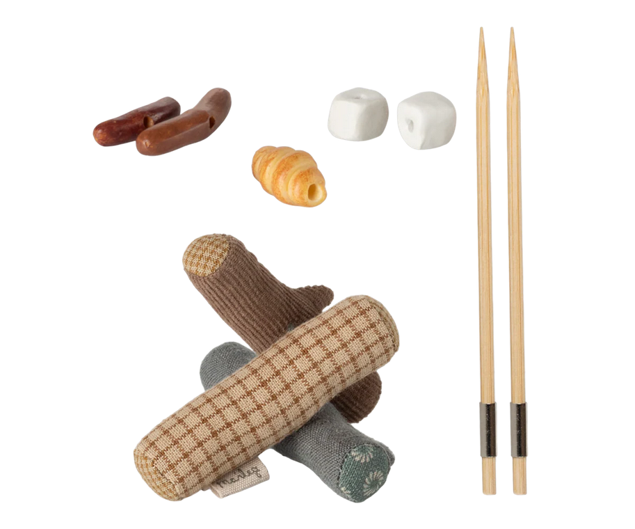 Maileg Bonfire Set for Mouse