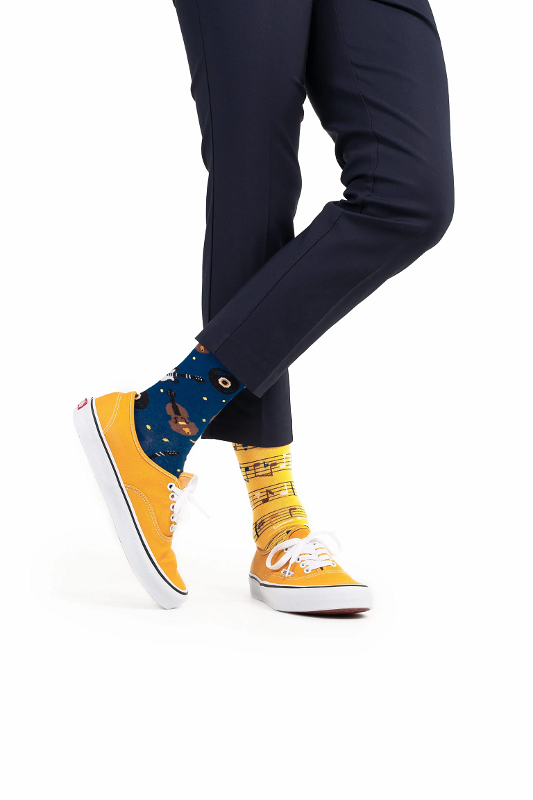 Many Mornings Mismatched Crew Socks - Music Notes