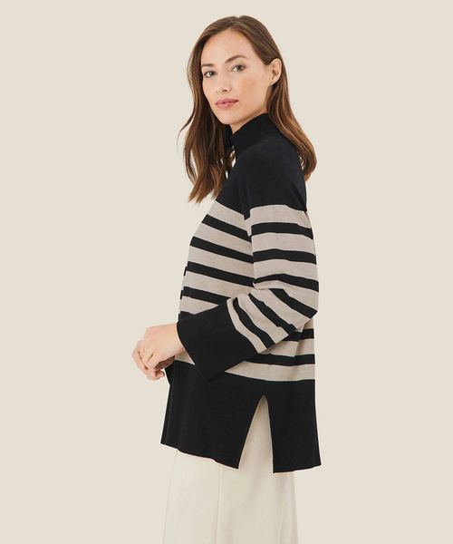 Masai's Fasoni Sweater in Black & Fog