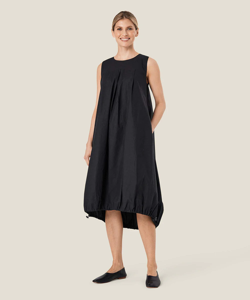 Otoba Sleeveless Dress in Black