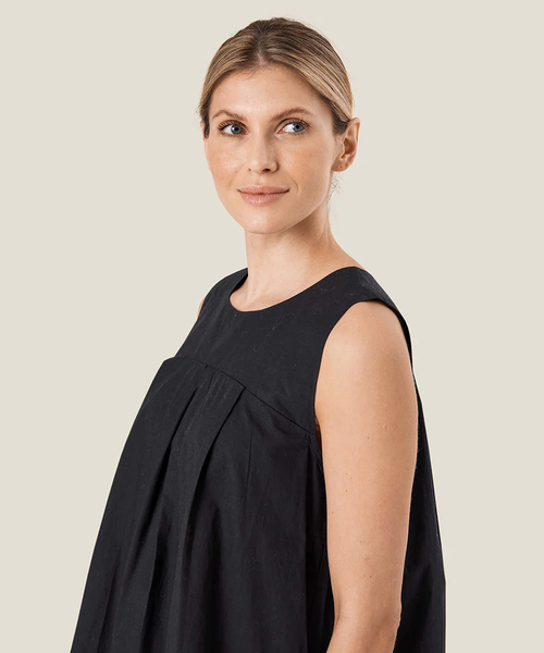 Otoba Sleeveless Dress in Black