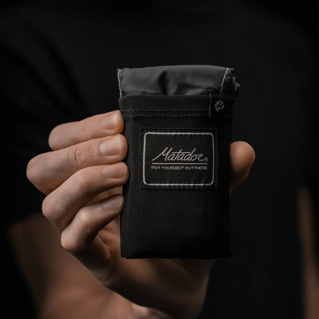 Matador Pocket Blanket in Black