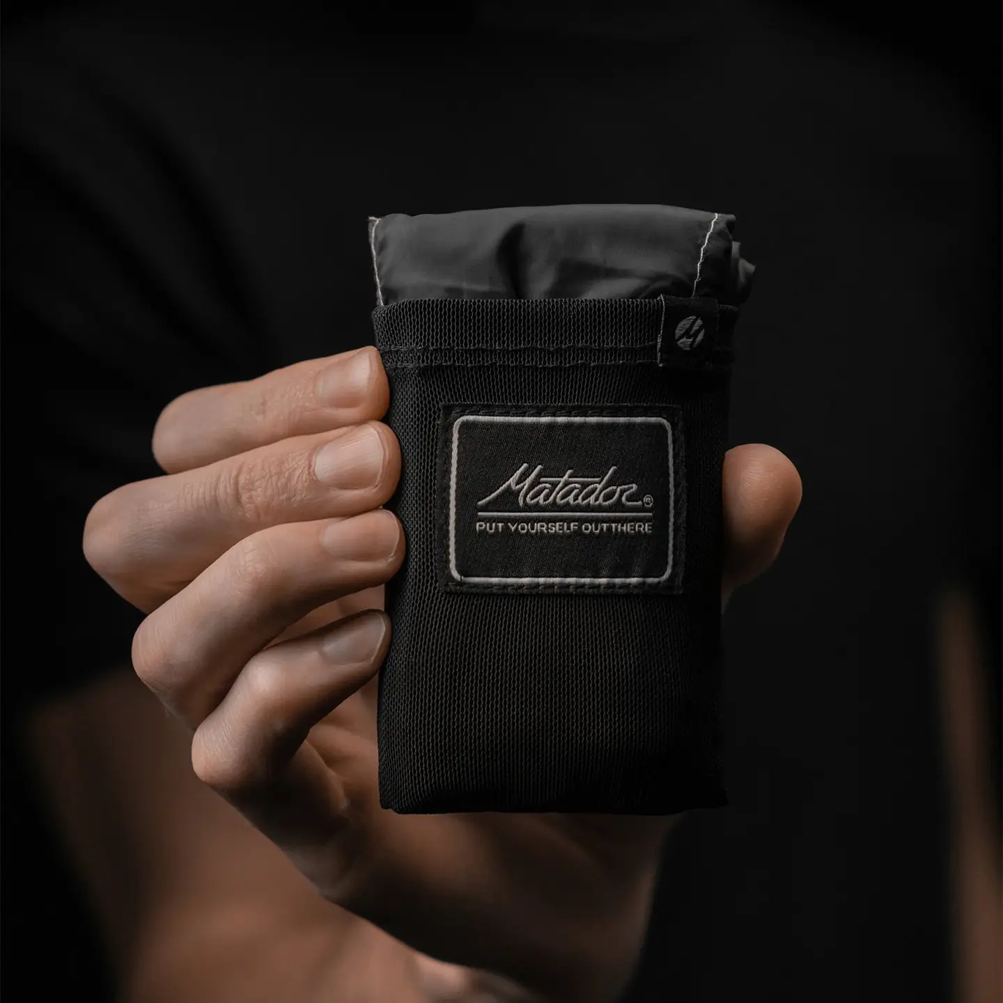 Matador Pocket Blanket in Black