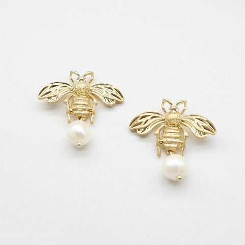 Meghan Browne Style's Nest Gold Earrings 