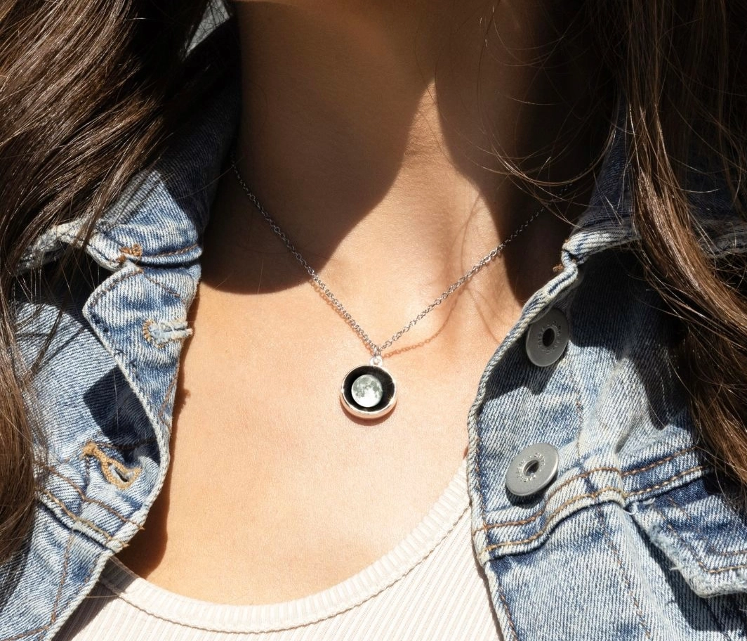 Moonglow Moon Phase Necklace | 75% Off