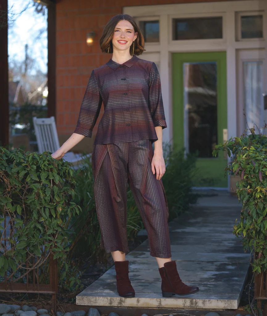 Niche's Twinbutton Top in Shimmer Stripe Brown