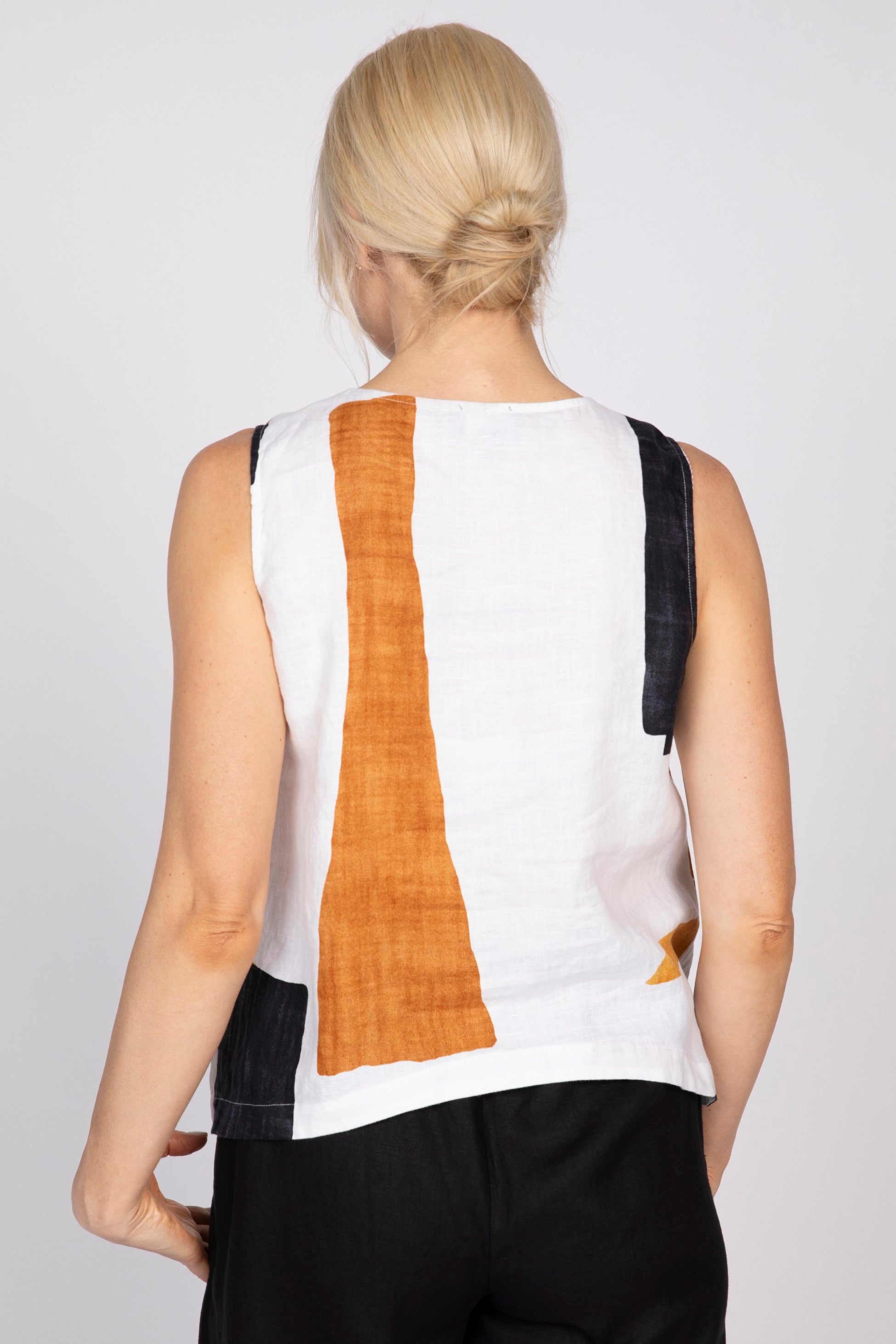 Olivia Habitat Coastal Colorblock Sunset Tank in Neutral