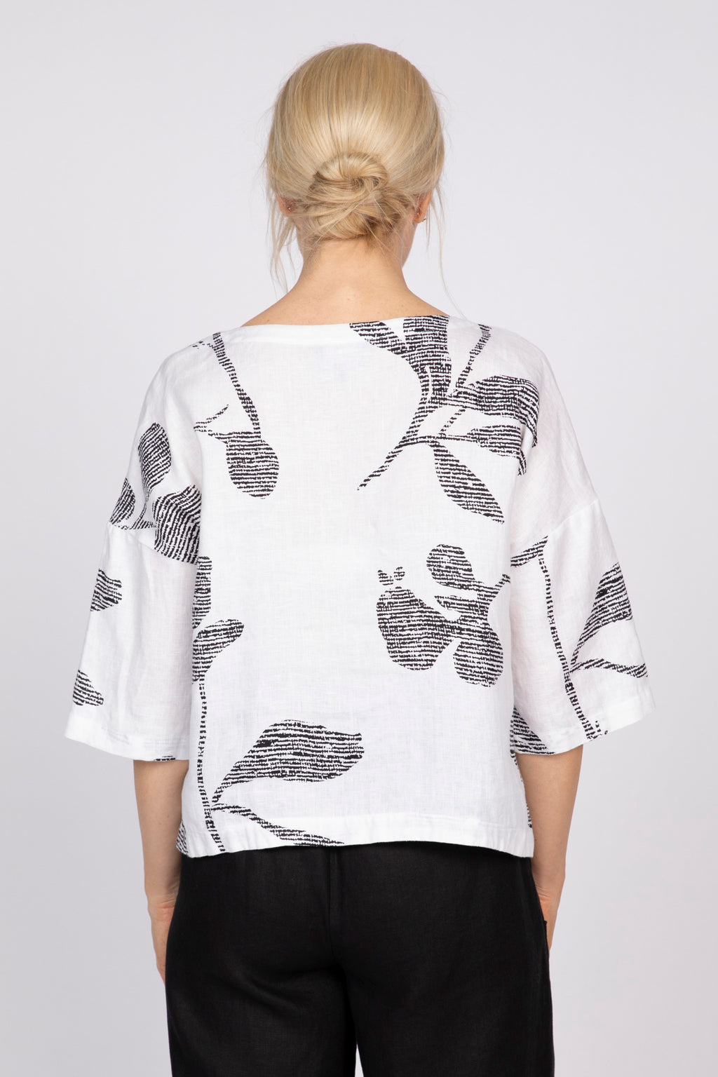 Olivia by Habitat's Amplified Floral Tessa Top in White