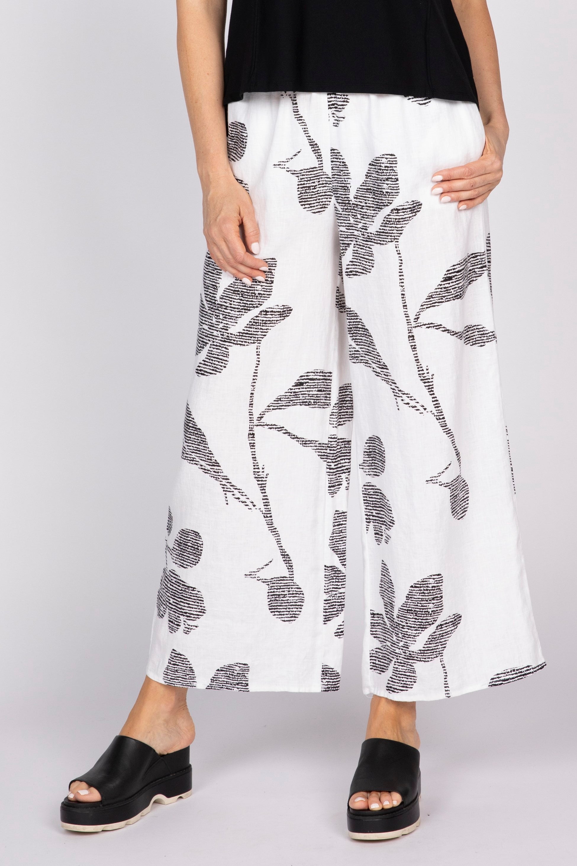 Olivia by Habitat's Flax Floral Garden Flood Pants in White