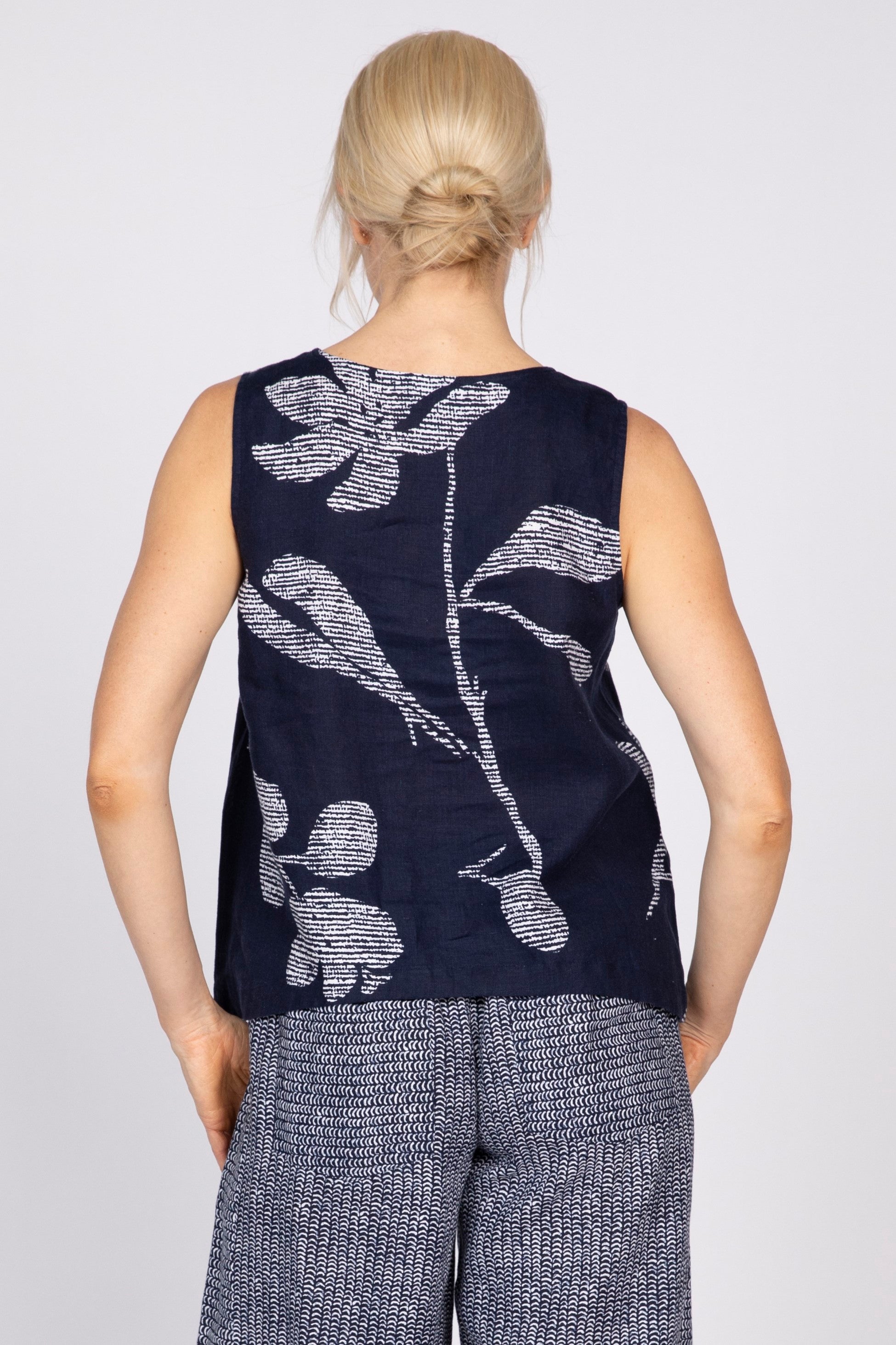 Olivia's Flax Floral Tank Top in Navy