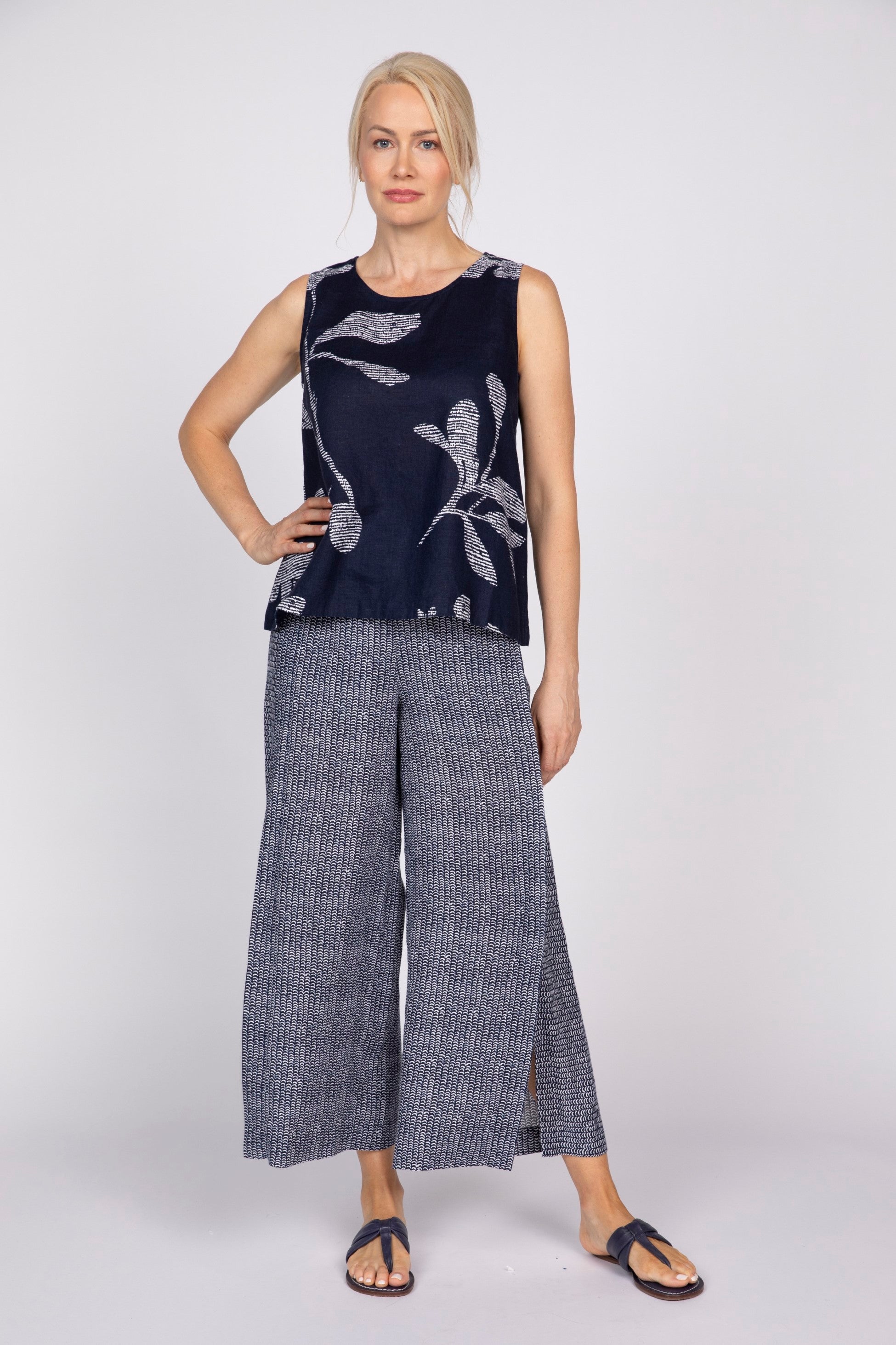 Olivia's Flax Floral Tank Top in Navy