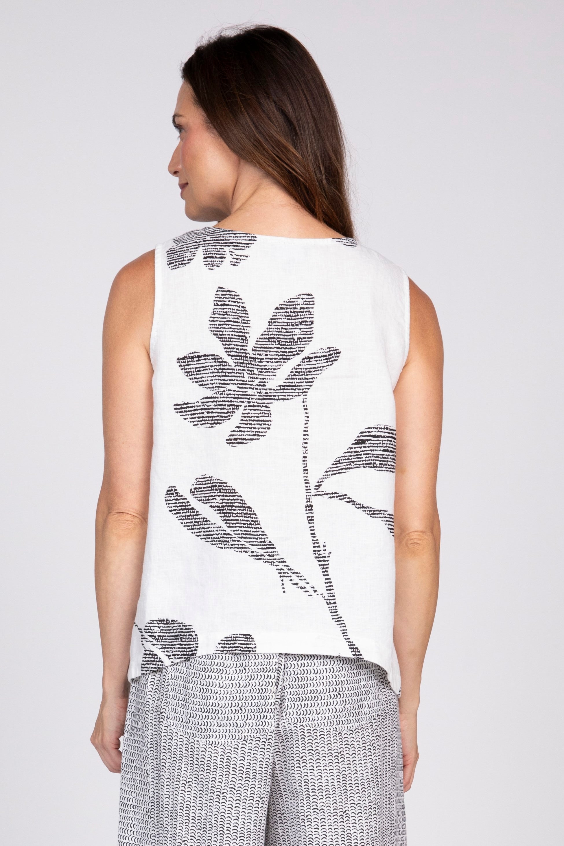 Olivia's Flax Floral Tank Top in White