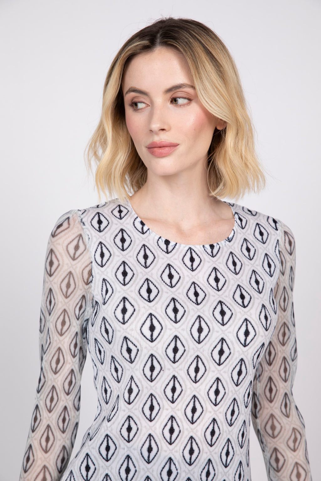 Olivia by Habitat The Parisian Easy Pullover in White