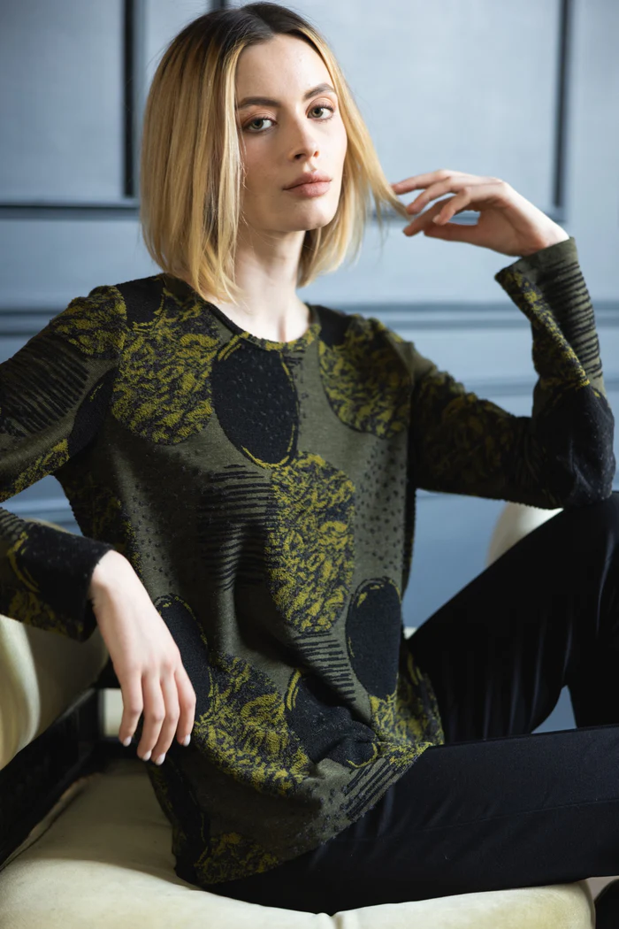 Spotlight Knit Jet Setter Top in Nutria 