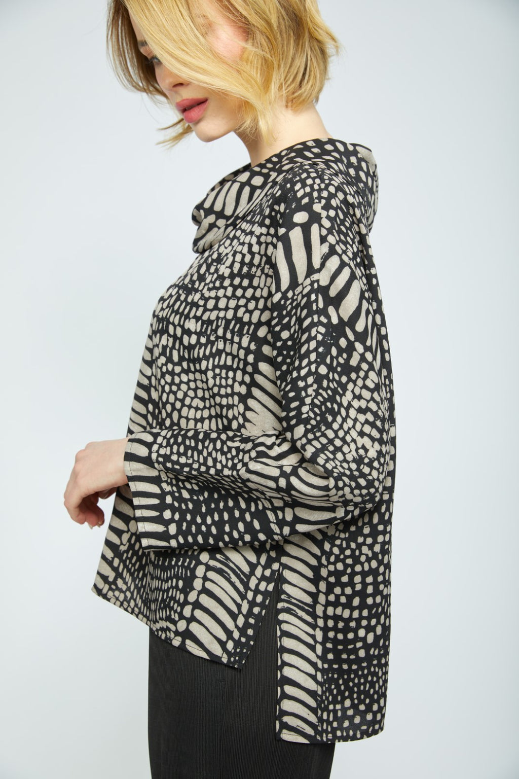 Olivia's Stepping Stones Pullover